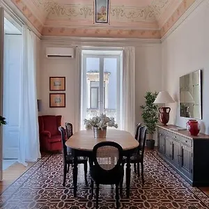 La Renaissance Apartment CTA